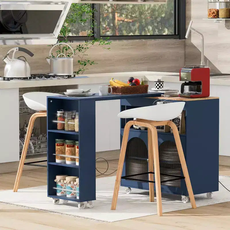 Îlot de cuisine moderne roulant avec table mobile, portes en verre cannelé, éclairage LED et prise de courant